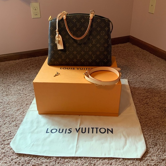 Louis Vuitton Grand Palais MM MNG - Picture 1 of 4